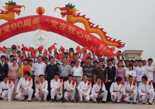 侯赛因动作被认为有侮辱意思，主裁是伊朗人很熟悉穆斯林国家习惯
